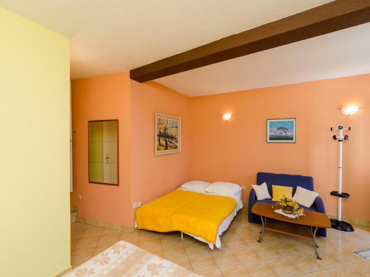 Olga Apartment *